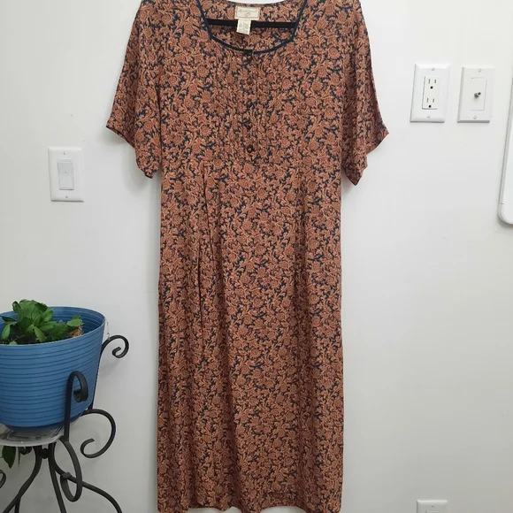 *SOLD*Vintage April Cornell Cottagecore Maxi dress - Picture 1 of 10
